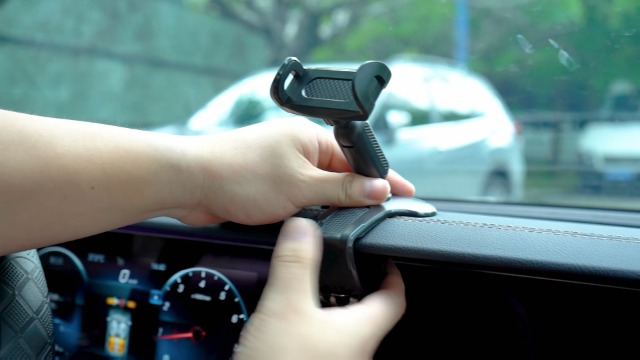 Car Phone Holders With 360-Degree Rotation: A Complete Guide for Safe and Easy Driving
