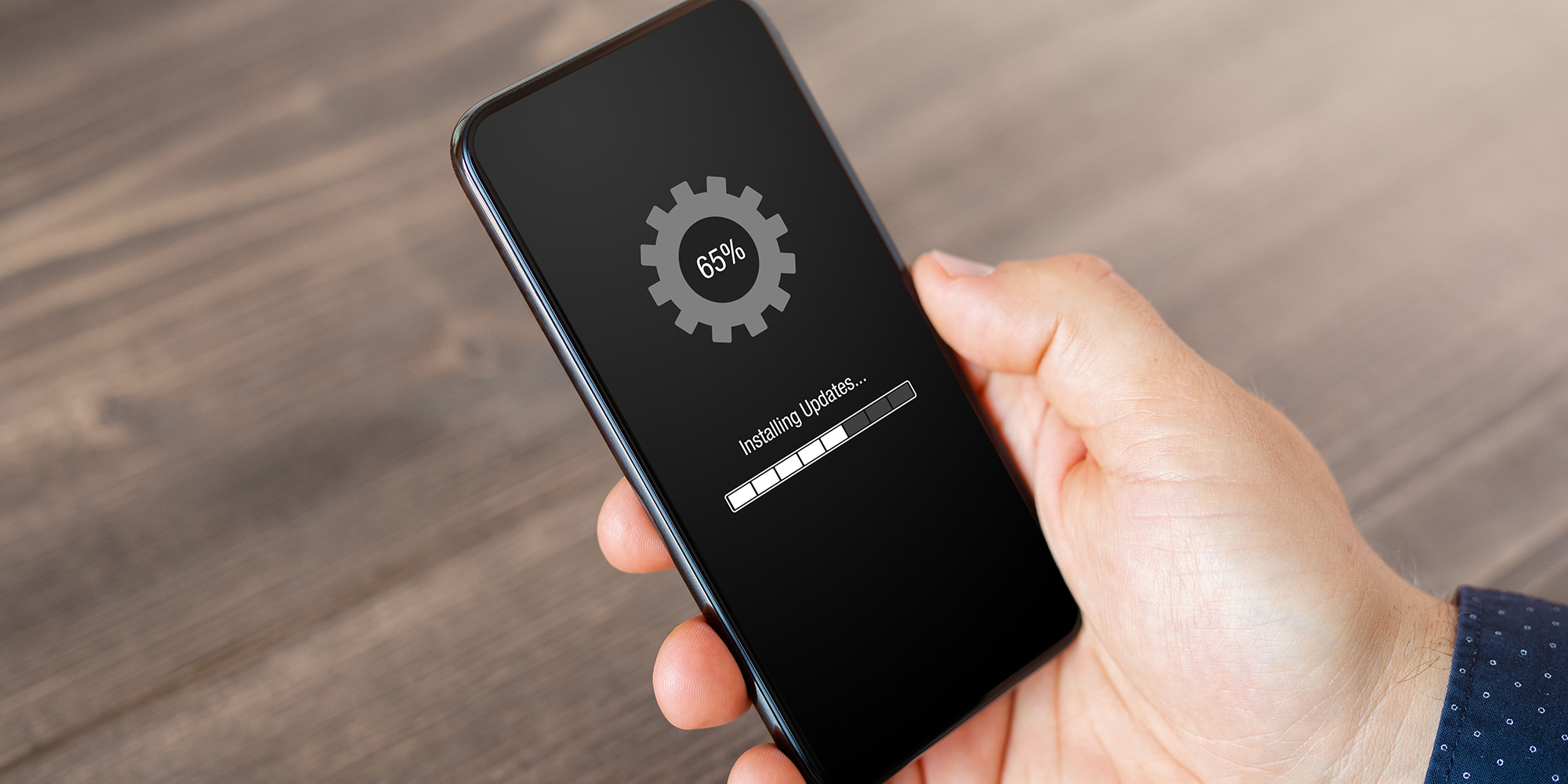 replace old phone, phone slowing down signs, smartphone battery issues, storage full problem, outdated phone, phone upgrade Pakistan, lagging phone fixes, when to buy new phone