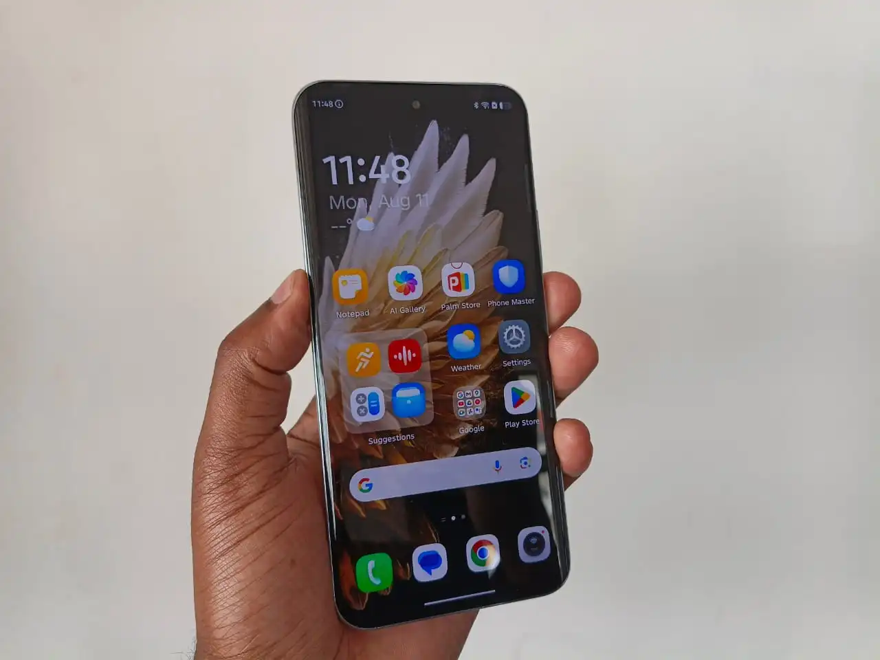 Ultra-Bright Screen Comparison SPARK 40 Pro+ vs Other Bright Displays