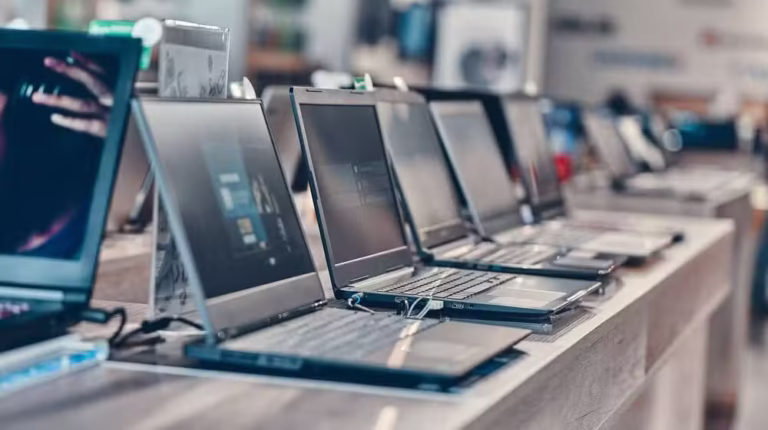 Punjab Education Minister Announces Laptop Scheme for Students of Private Institutes